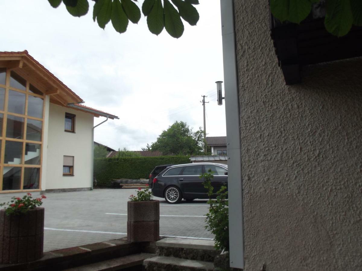 Gaestehaus Hubertus Bad Aibling Exterior foto